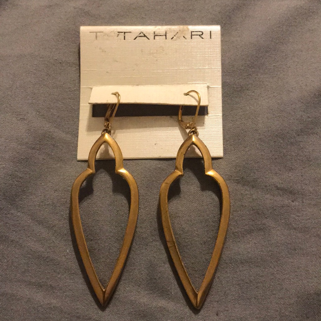Nwt T Tahari Earrings 16$